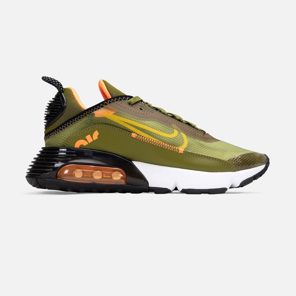 Nike Air Max 2090 Women Size 11 Men size 9 1/2